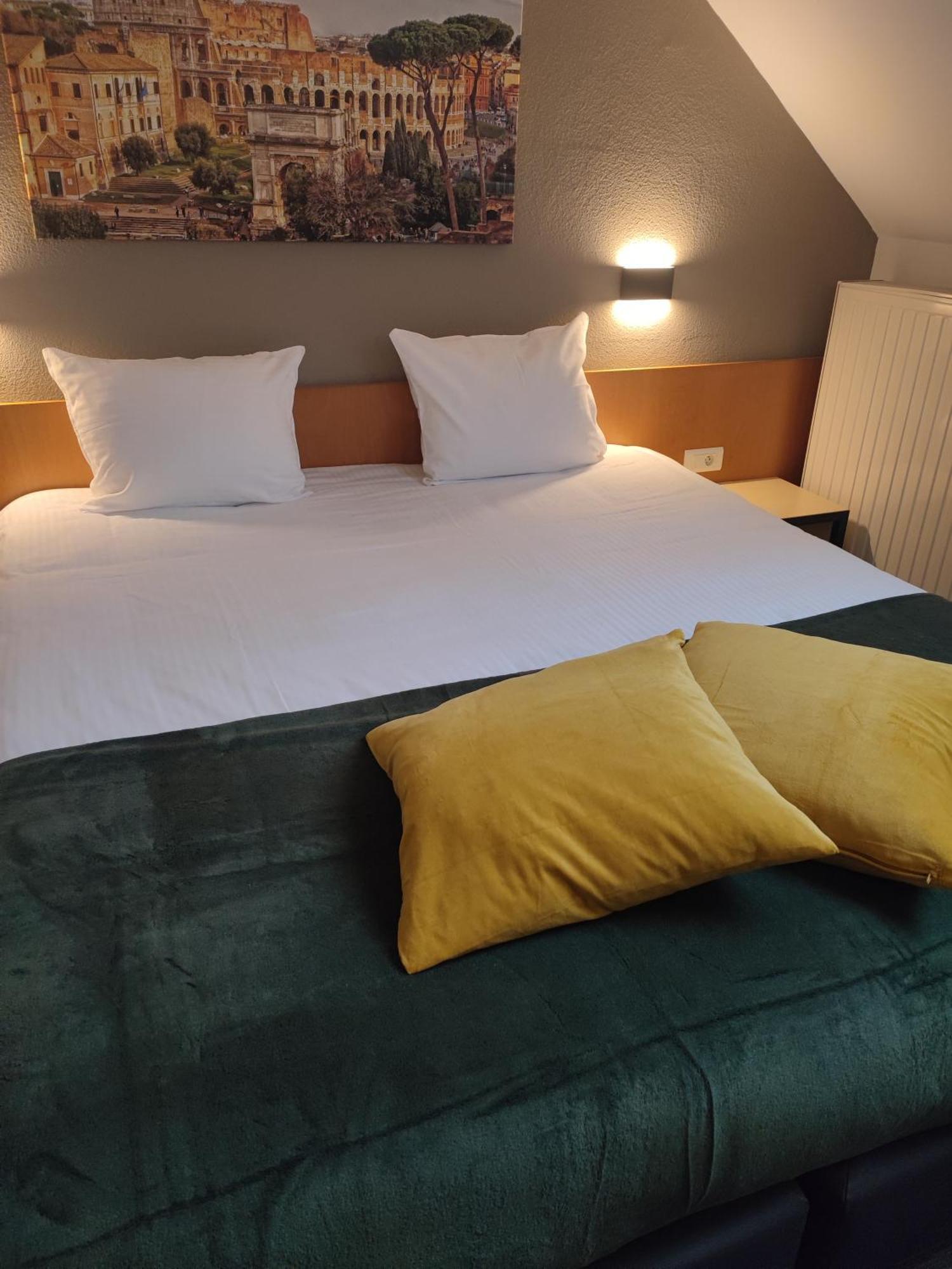 Hobbit Hotel Brussels Airport ซาเวนเตม ภายนอก รูปภาพ