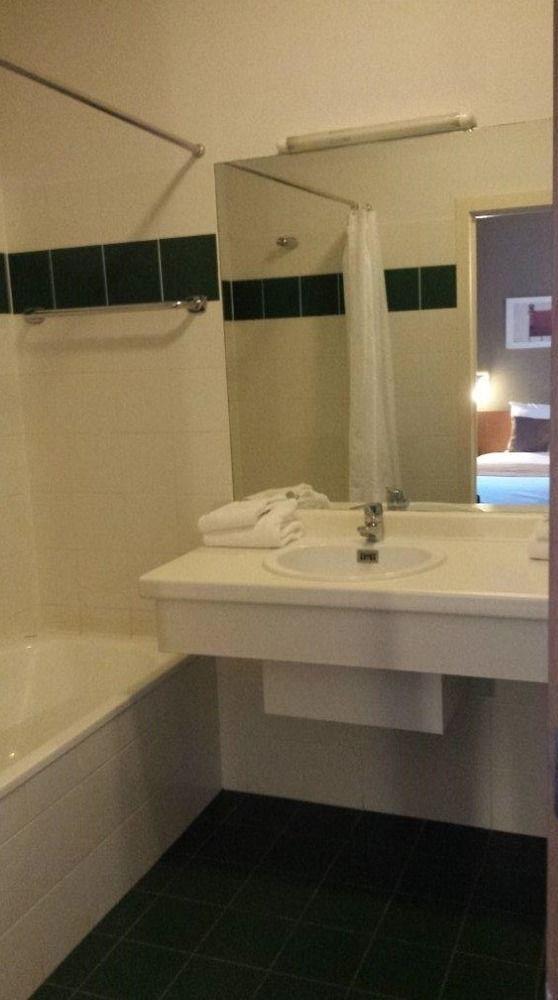 Hobbit Hotel Brussels Airport ซาเวนเตม ภายนอก รูปภาพ