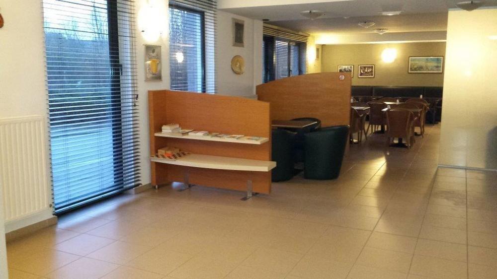 Hobbit Hotel Brussels Airport ซาเวนเตม ภายนอก รูปภาพ