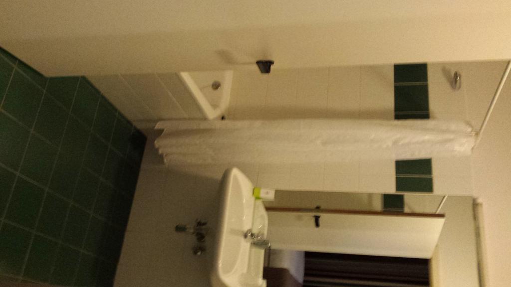 Hobbit Hotel Brussels Airport ซาเวนเตม ภายนอก รูปภาพ